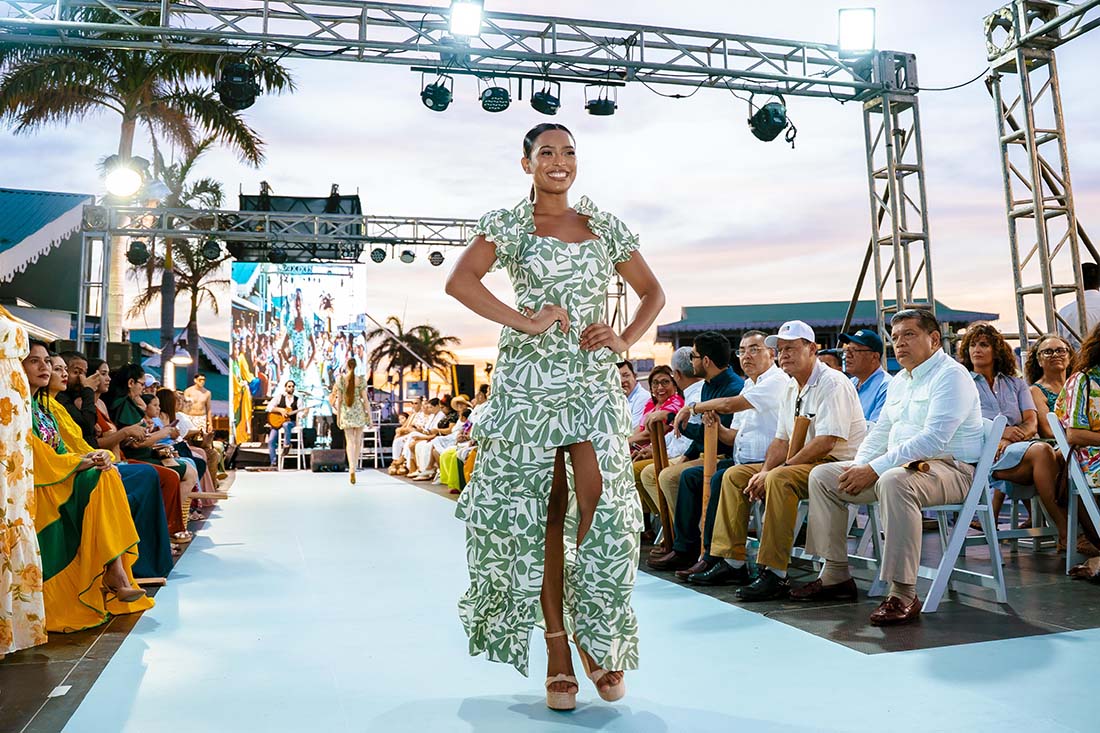 Vielka Gutierrez, colección Esencia