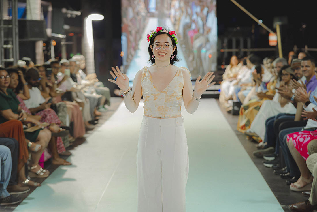 Isabela Alemán, colección: Contra Marea